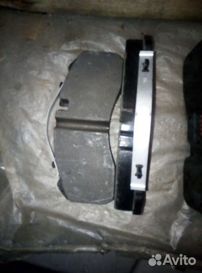 Тормозные колодки для полуприцепа