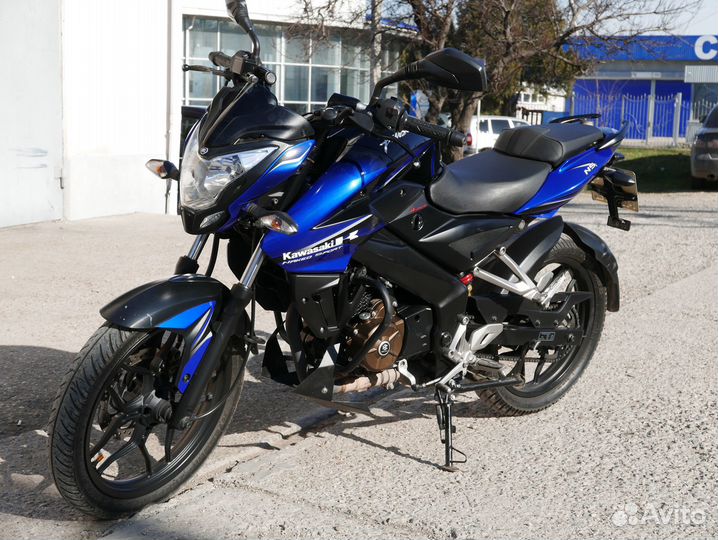 Мотоцикл Bajaj Pulsar NS 150