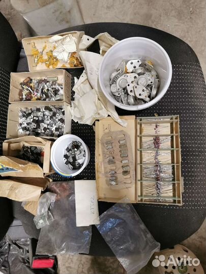 Советские радиодетали (состояние новых)