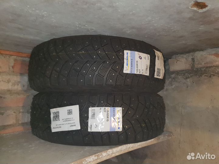 Michelin X-Ice North 4 185/65 R15 92T