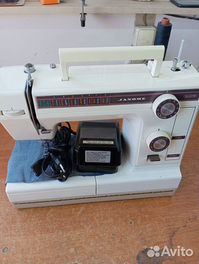 Швейная машина Janome бу