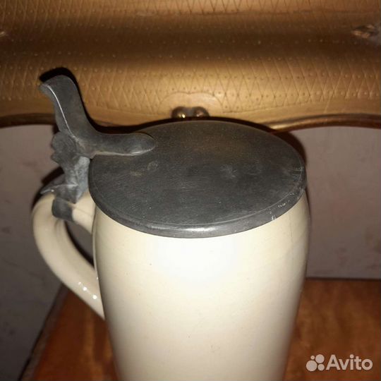 Антикварная пивная кружка с крышкой