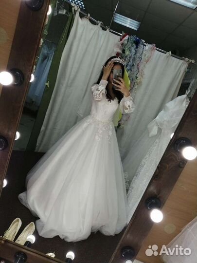 Свадебное платье