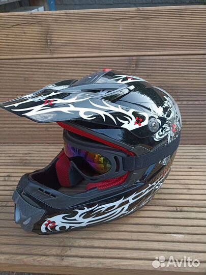 Мотошлем кроссовый