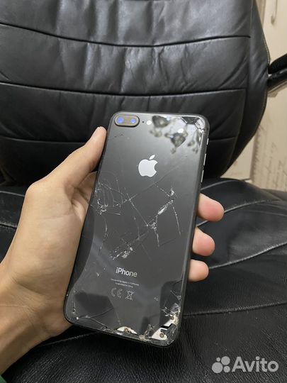iPhone 8 Plus, 64 ГБ