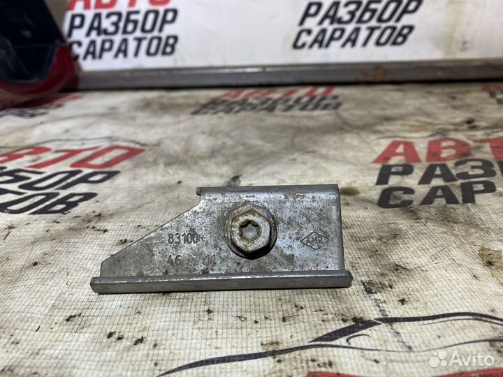 Крепление аккумулятора Renault, LADA