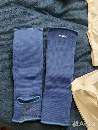 Продаётся кимоно на ребёнка 7-8 лет