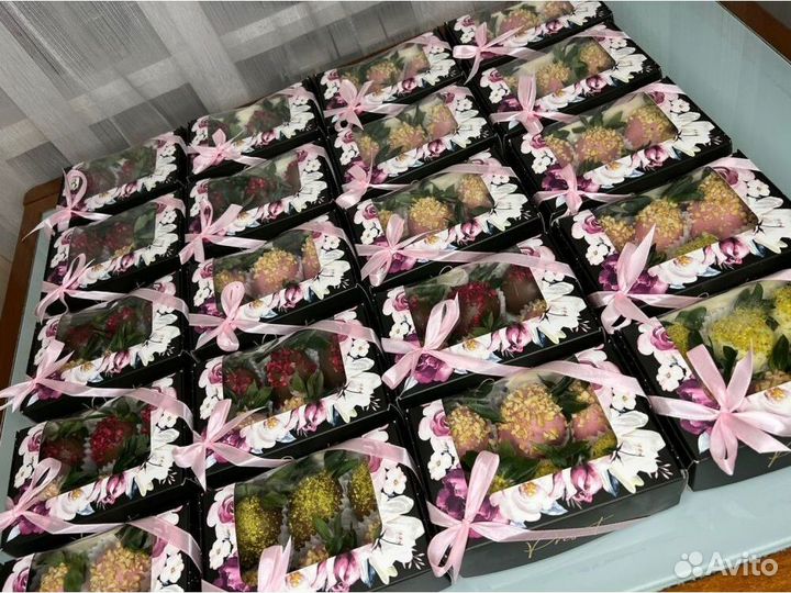 Клубника в шоколаде коробка KLK-8953