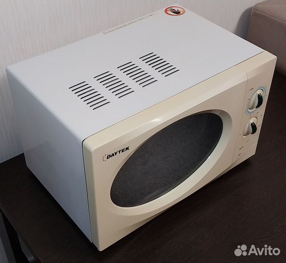 Микроволновая печь с грилем daytek WD700P17-6