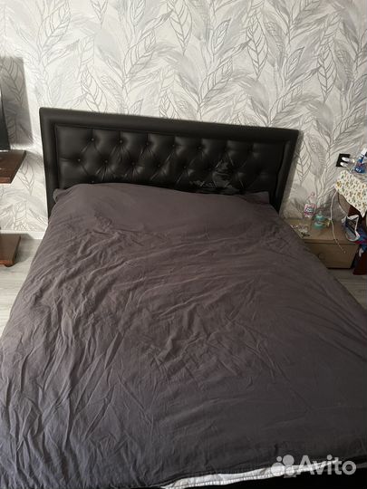 Кровать двухспальная 170/200