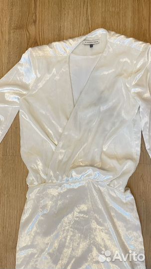 Платье с запахом 42