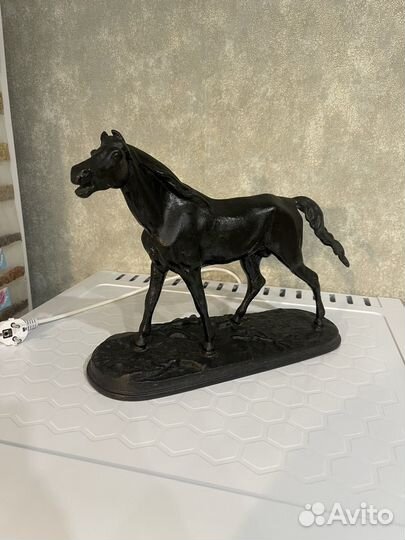 Статуэтка, конь