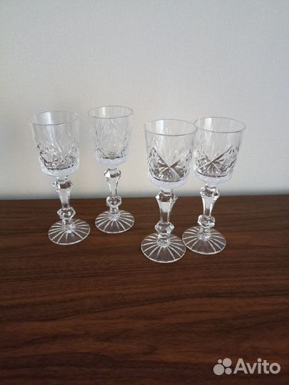 Хрусталь ваза, сальники,стопки, фужеры,конфетницы