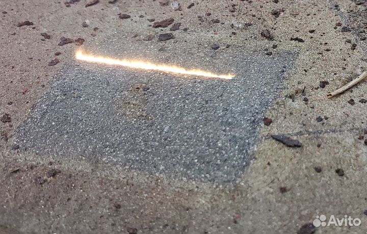 Лазерная очистка ржавчины, краски, нагара