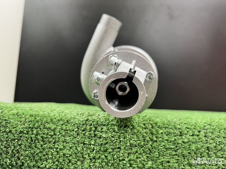 Насадка-помпа для жидкости на триммер