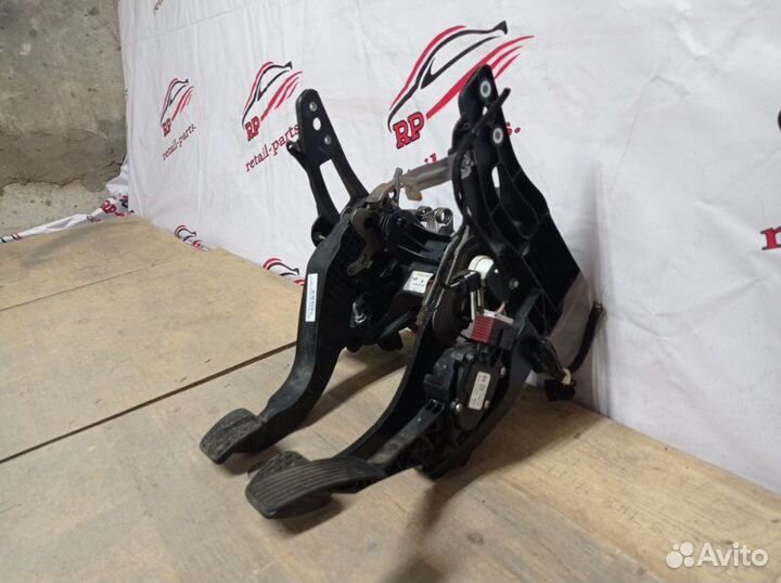 Педальный узел Opel Astra J хэтчбэк a16let 2011