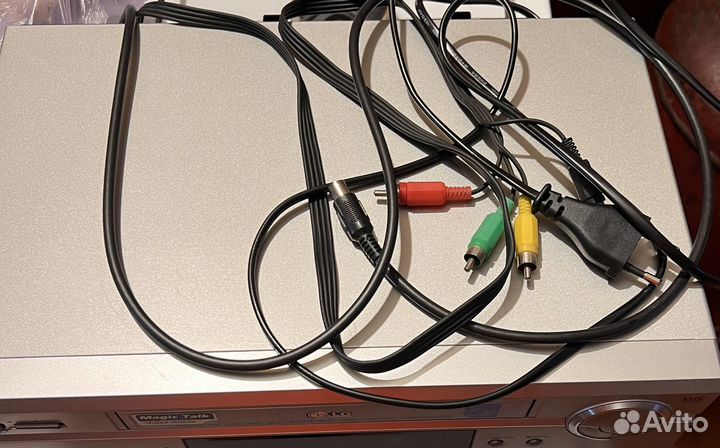 Видеомагнитофон LG