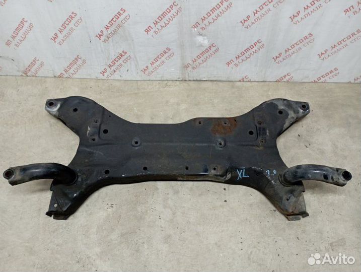 Подрамник двигателя передний Mitsubishi Outlander