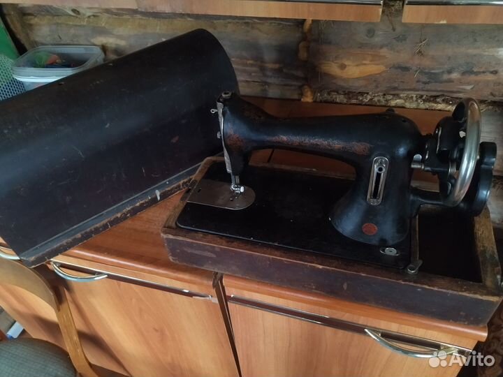 Швейная машинка