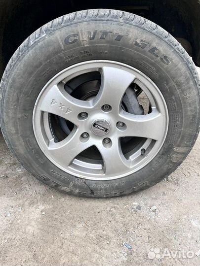 Продам литые диски с летней резиной 215/65 R16