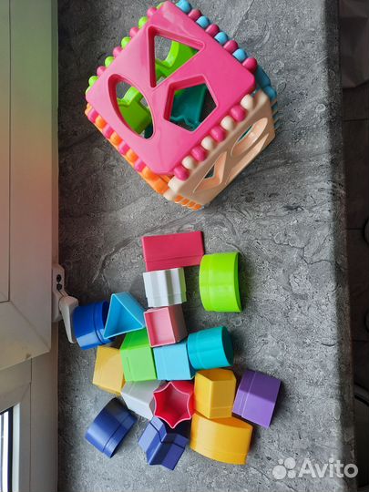 Развивающая игрушка сортер