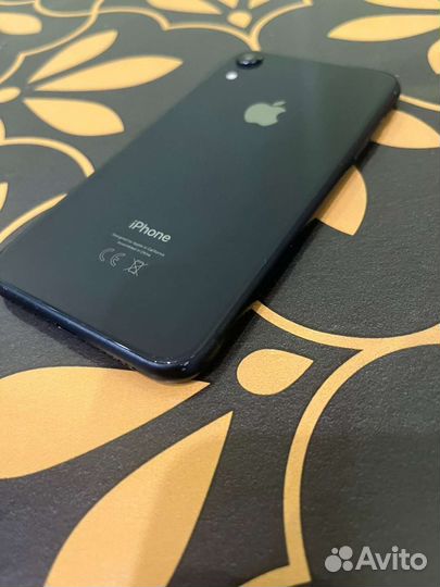 Телефон iPhone xr