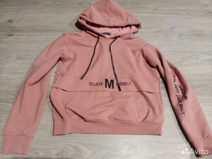 Женский спортивный костюм