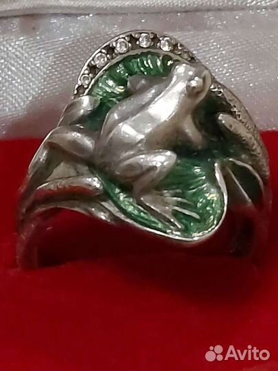 Серебряное кольцо