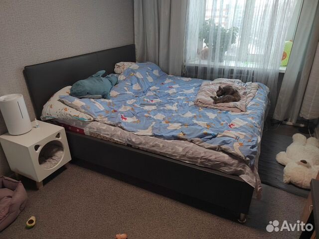 Кровать двухспальная 200 180