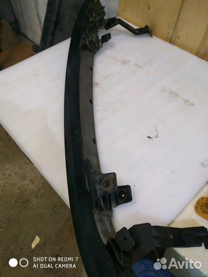 Усилитель бампера Cadillac Escalade,Tahoe 3