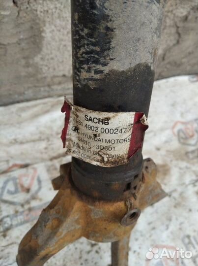 Стойка передняя левая Hyundai Sonata EF 2.0 2004