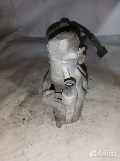 Суппорт тормозной задний правый Ford Focus 2