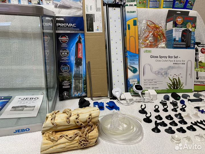 Продаю аквариум и все что не обходимо для него