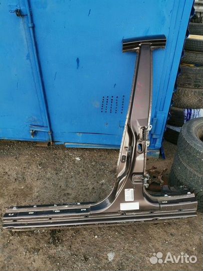 Стойка кузова средняя левая с порогом (порог)