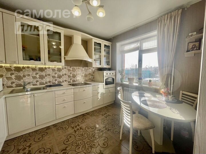 2-к. квартира, 67,9 м², 5/17 эт.