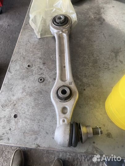 Рычаг передний mercedes w213