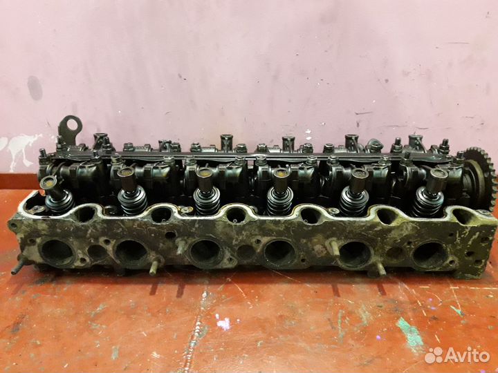 Головка блока гбц Мерседес W 124, 3,0 Б, ом 103