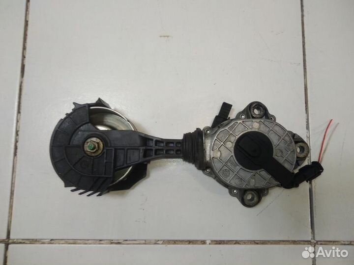 Ролик-натяжитель ручейкового ремня Peugeot 3008 20