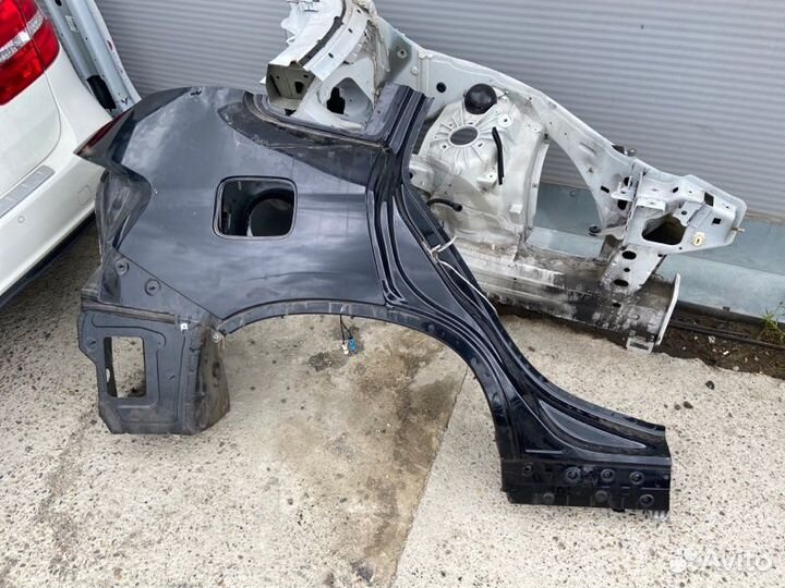 Крыло заднее правое Bmw X1 E84 N20B20A 2011