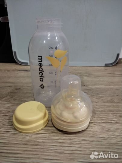 Бутылочка Medela