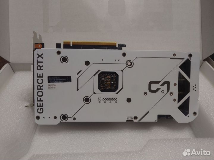 Видеокарта asus GeForce RTX 4070 White Dual OC Edi