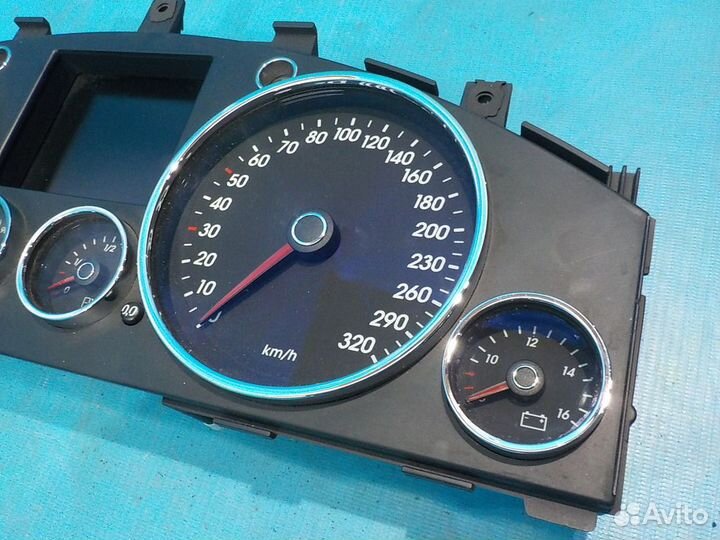 Щиток приборов volkswagen Touareg 2002-2010