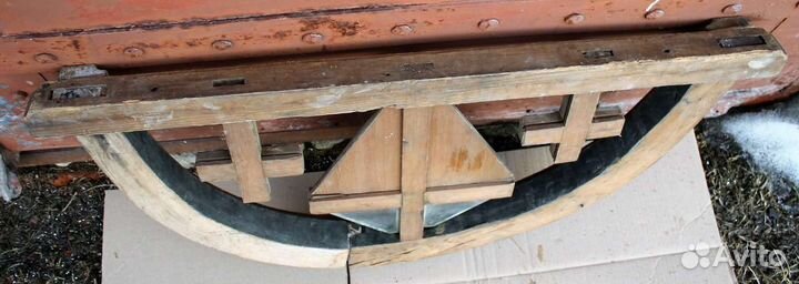 Старинное большее навершие от киота