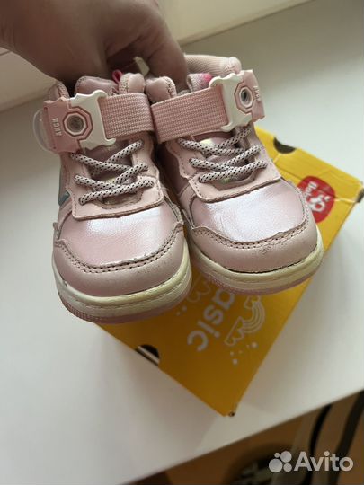 Ботинки на девочку