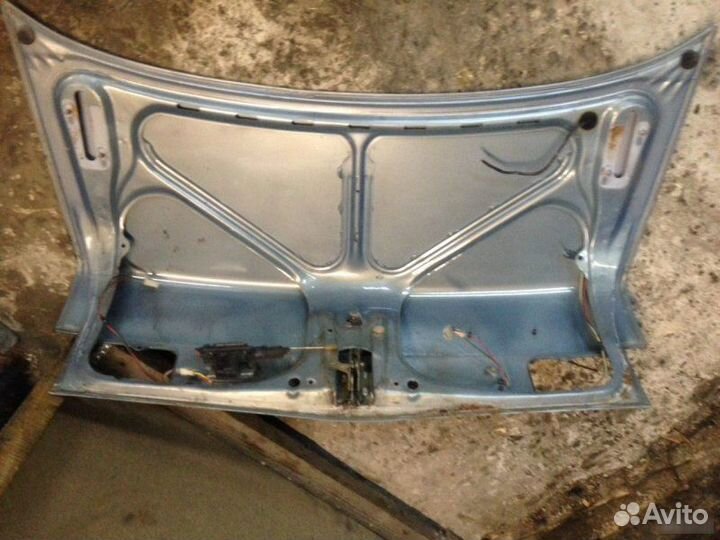 Крышка багажника Лада 2110