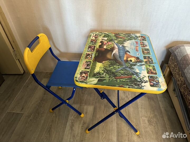 Детский столик и стульчик