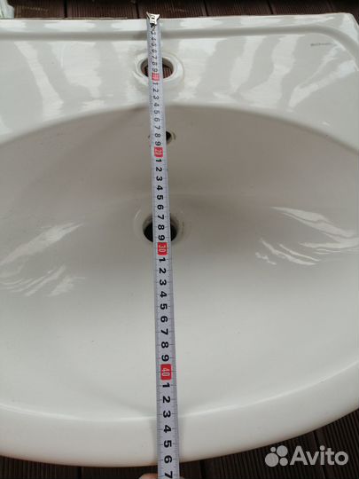 Умывальник б/у и бачок для унитаза новый