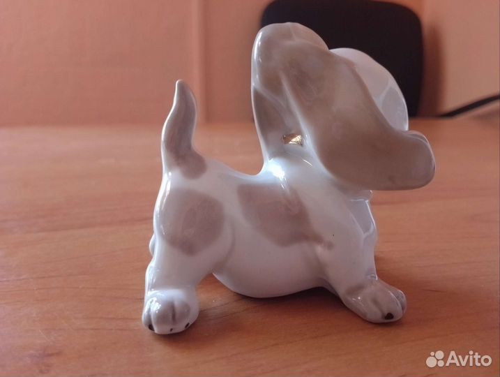 Статуэтка собака