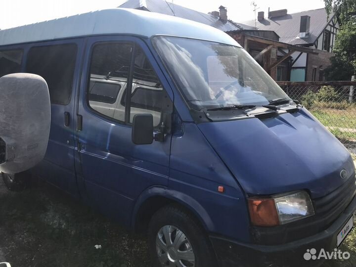 Ford Transit 2.5 МТ, 1989, битый, 260 000 км