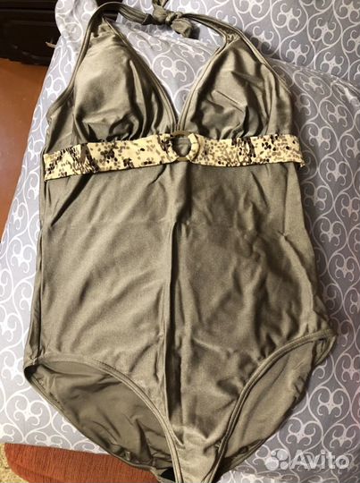 Купальник слитный новый